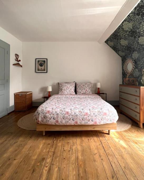 Charmante Maisonette A Arconnay Bagian luar foto