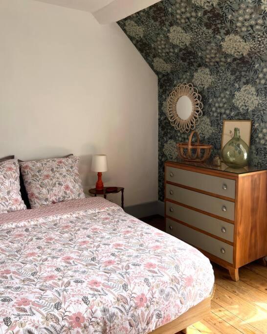 Charmante Maisonette A Arconnay Bagian luar foto