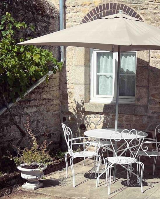 Charmante Maisonette A Arconnay Bagian luar foto